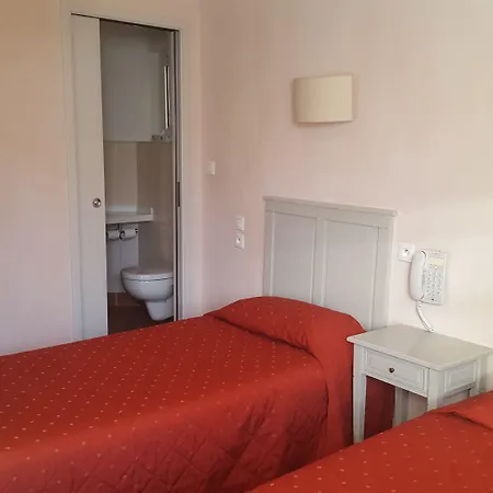 Bleu De Hotel 2*