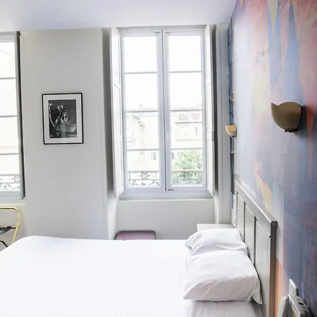 Bleu De Hotel 2*