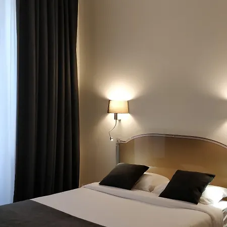 Bleu De 2* Bordeaux