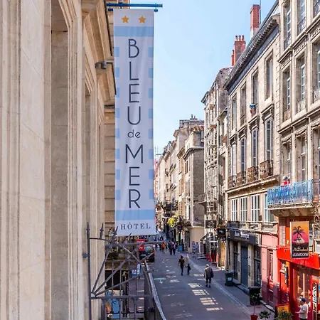 Bleu De Hotel