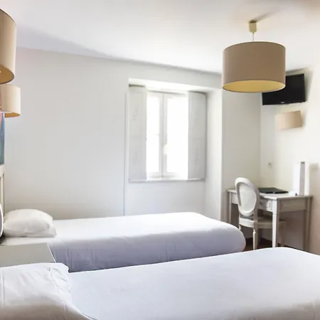 Bleu De Hotel